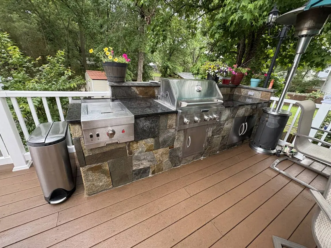 Deck Kitchen — Edgar Stone Masonry