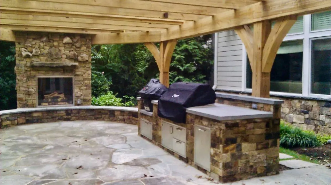 Pergola Kitchen — Edgar Stone Masonry